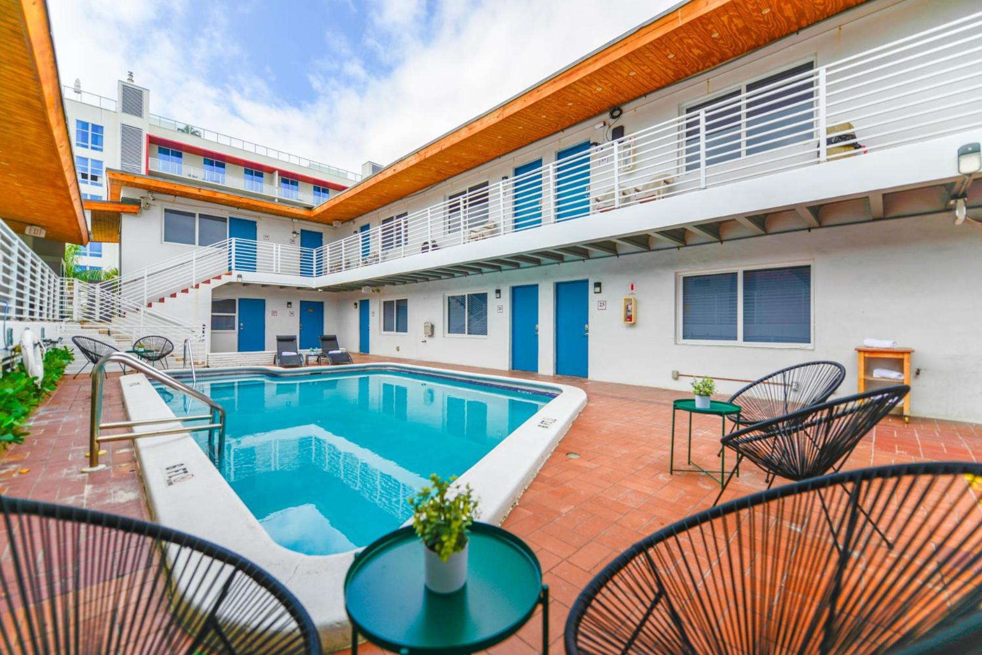 Spacious Studio With Balcony And Parking At The Beach -M46 할리우드 외부 사진